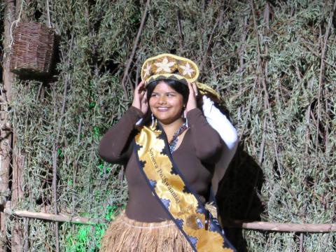 Raya Salgado is crowned the 2026-2027 $ovóova Po’$wáamay by last year’s title holder, Su’la Arviso, Oct. 10 Raya Salgado is crowned the 2026-2027 $ovóova Po’$wáamay by last year’s title holder, Su’la Arviso, Oct. 10