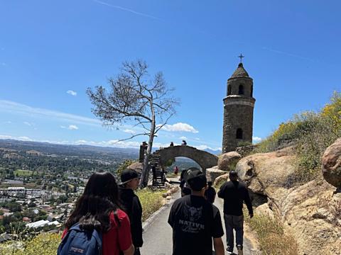 A hike followed the screening of the documentary “Pá’Čapa: A Mt. Rubidoux Story.” A hike followed the screening of the documentary “Pá’Čapa: A Mt. Rubidoux Story.”