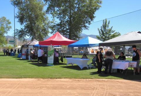 More than 40 vendors shared health and wellness information with visitors to Soboba’s 4th annual Health & Wellness Fair, held outdoors at one of the Sports Complex baseball fields More than 40 vendors shared health and wellness information with visitors to Soboba’s 4th annual Health & Wellness Fair, held outdoors at one of the Sports Complex baseball fields