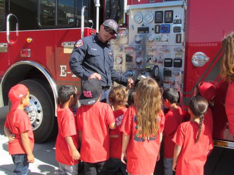 Soboba Fire Department’s Bryan Lesch explains details of the tiller ladder truck to students from the Soboba Tribal Preschool during their Oct. 11 field trip. Soboba Fire Department’s Bryan Lesch explains details of the tiller ladder truck to students from the Soboba Tribal Preschool during their Oct. 11 field trip.