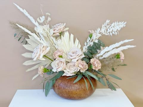 A floral arrangement by Adona Salgado of Se’ish Design A floral arrangement by Adona Salgado of Se’ish Design