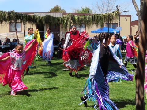 Avélaka Fancy Shawl Dancers make a Grand Entry at Noli’s 16th annual Gathering of the People on April 7 Avélaka Fancy Shawl Dancers make a Grand Entry at Noli’s 16th annual Gathering of the People on April 7