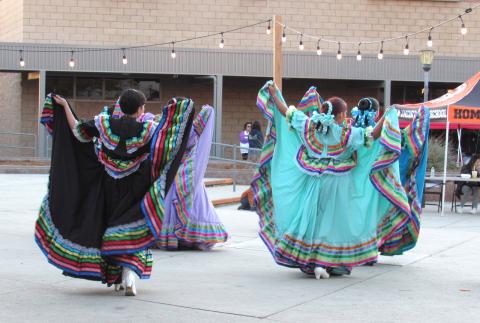 Members of San Jacinto High School’s Folkorico dance club perform at the quad on Nov. 16 Members of San Jacinto High School’s Folkorico dance club perform at the quad on Nov. 16