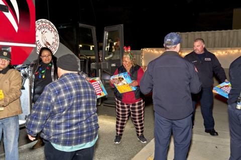 Soboba Foundation President Dondi Silvas, center, is joined by many volunteers at Tahquitz High School for the Soboba Gives Back event for Hemet Unified School District, Dec. 12 Soboba Foundation President Dondi Silvas, center, is joined by many volunteers at Tahquitz High School for the Soboba Gives Back event for Hemet Unified School District, Dec. 12