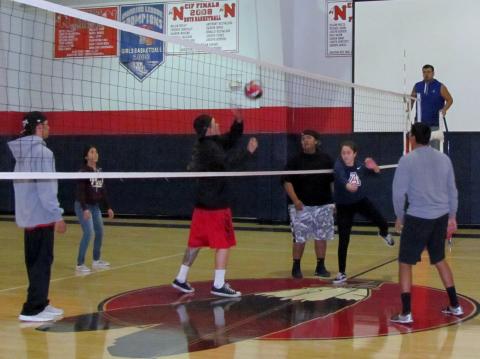 Eleven teams played weekly matches until  Dec. 11 championships Eleven teams played weekly matches until  Dec. 11 championships